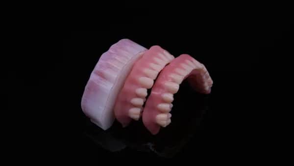 Stratasys 3D-Druck für die Zahntechnik – Digitale Präzision erleben
